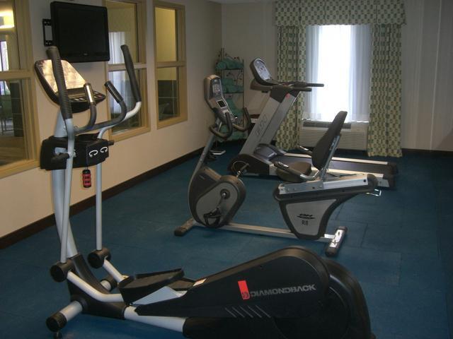 Holiday Inn Express Hotel & Suites Newport South By Ihg Ngoại thất bức ảnh