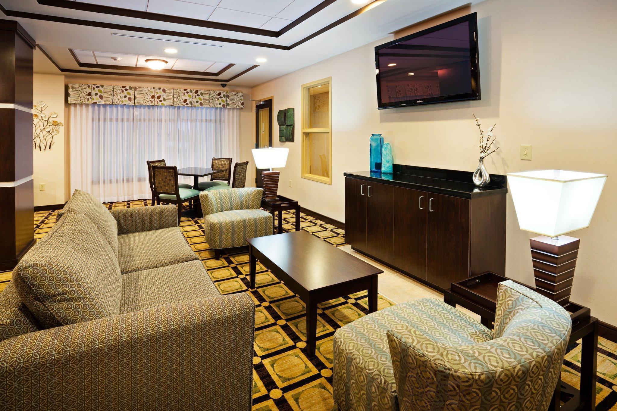 Holiday Inn Express Hotel & Suites Newport South By Ihg Ngoại thất bức ảnh