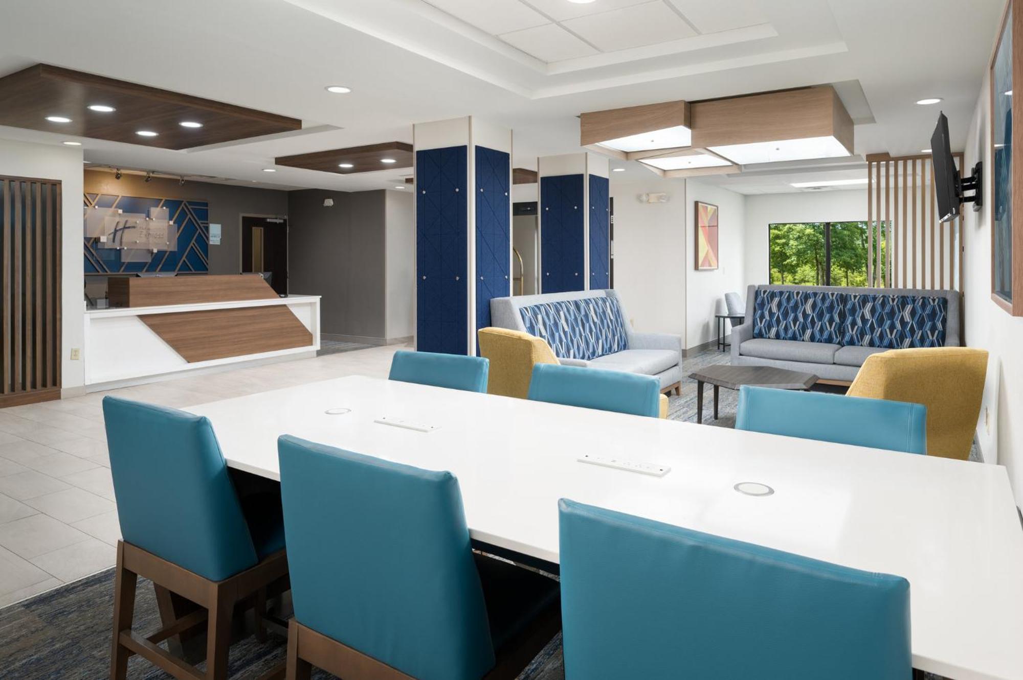 Holiday Inn Express Hotel & Suites Newport South By Ihg Ngoại thất bức ảnh