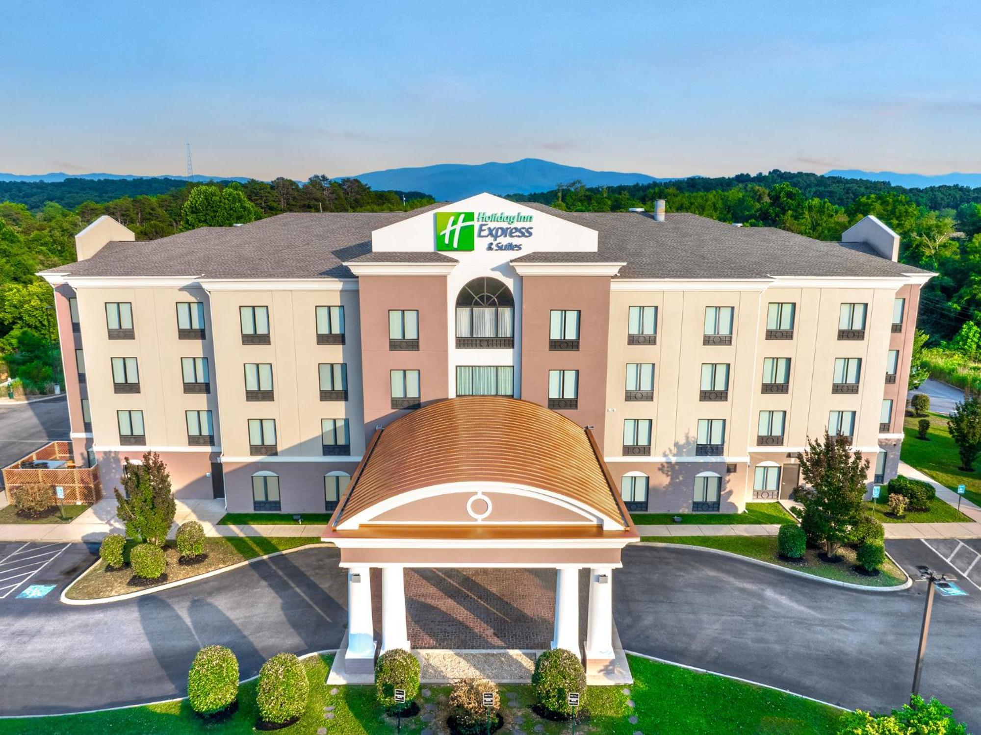 Holiday Inn Express Hotel & Suites Newport South By Ihg Ngoại thất bức ảnh
