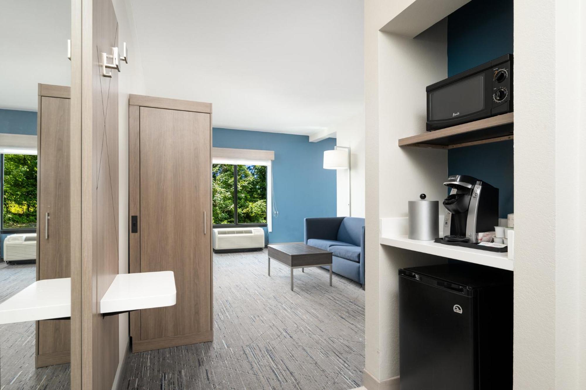 Holiday Inn Express Hotel & Suites Newport South By Ihg Ngoại thất bức ảnh
